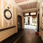 Piazza Castello Elegant Apartment